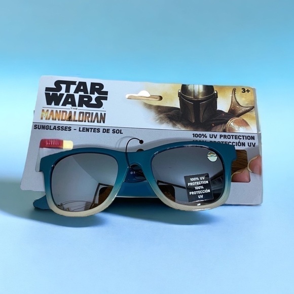 Star Wars Mandalorian Sunglasses NWT Blue 100% UV Protection Kids Disney - Picture 1 of 6
